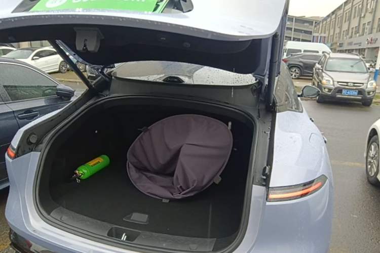 Used Avatr 06 2025 Pro Range-Extended Edition Trunk