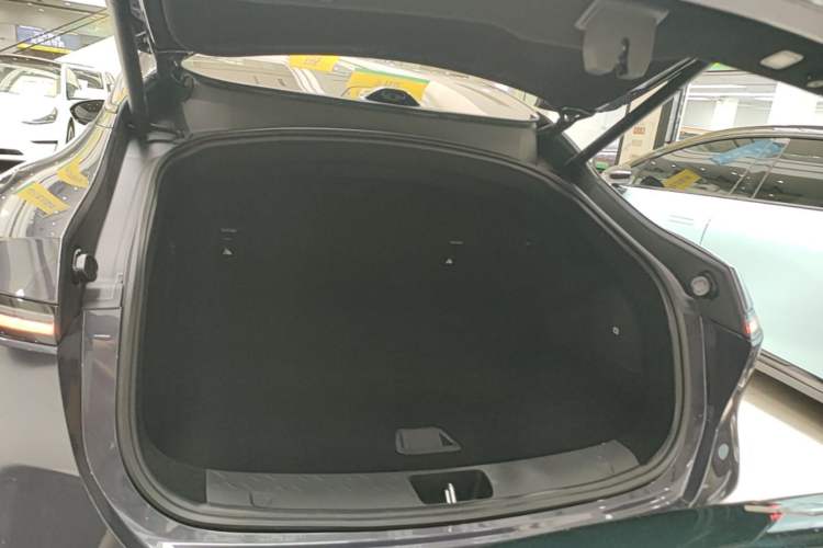 Used Avatr 06 2025 Ultra Pure Electric Edition Trunk