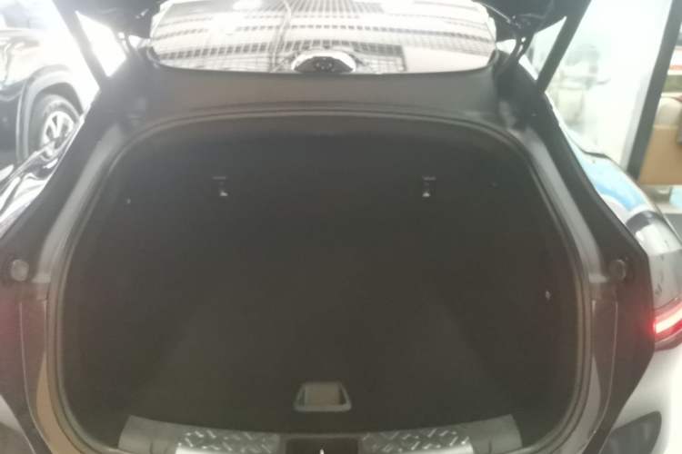 Used Avatr 06 2025 Ultra Pure Electric Edition Trunk