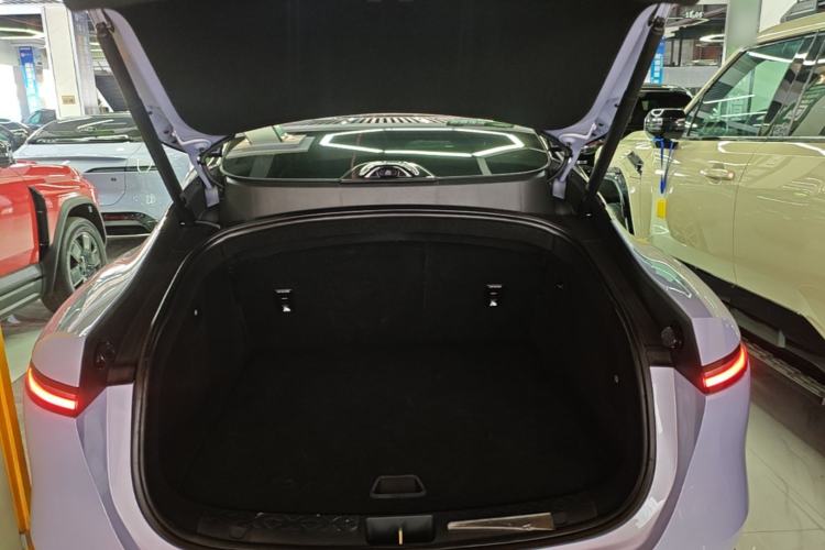 Used Avatr 06 2025 Pro Range-Extended Edition Trunk