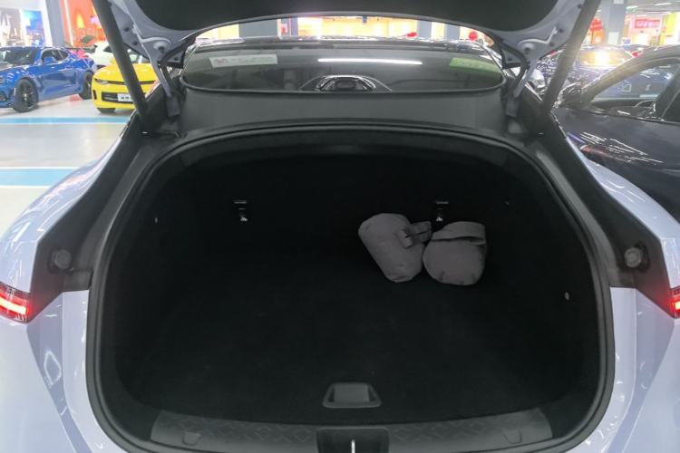 Used Avatr 06 2025 Max Extended-Range Edition Trunk