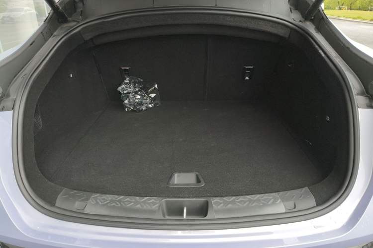 Used Avatr 06 2025 Pro Range-Extended Edition Trunk