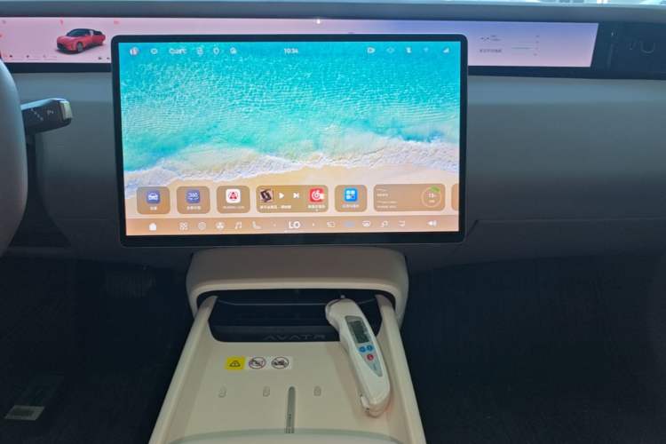 Used Avatr 06 2025 Pro Range-Extended Edition Audio And AC Panel