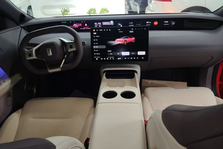 Used Avatr 06 2025 Pro Range-Extended Edition Center Console