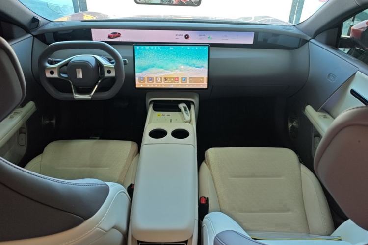 Used Avatr 06 2025 Pro Range-Extended Edition Center Console