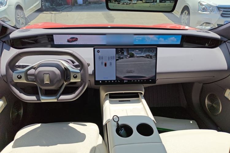 Used Avatr 06 2025 Pro Range-Extended Edition Center Console
