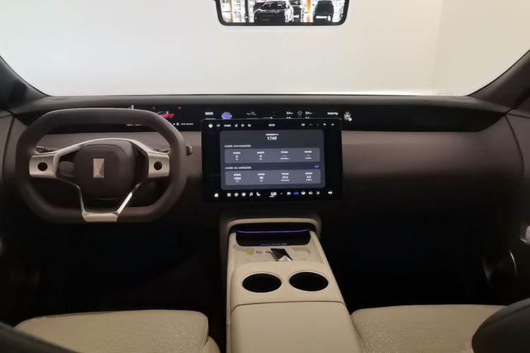 Used Avatr 06 2025 Pro Range-Extended Edition Center Console
