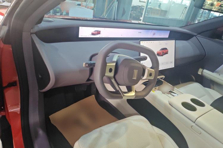 Used Avatr 06 2025 Pro Range-Extended Edition Center Console