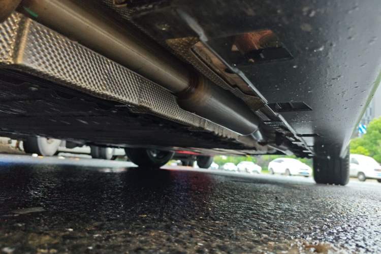 Used Avatr 06 2025 Pro Range-Extended Edition Chassis Front Left