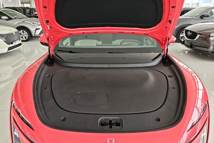 Used Avatr 06 2025 Pro Range-Extended Edition Engine Bay