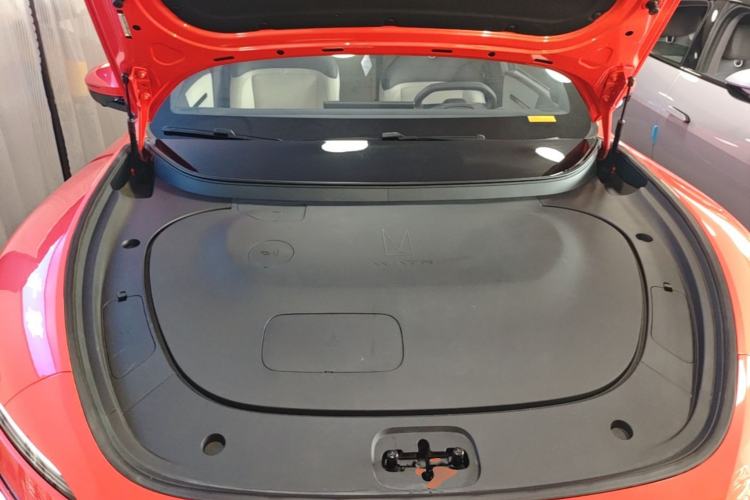 Used Avatr 06 2025 Pro Range-Extended Edition Engine Bay