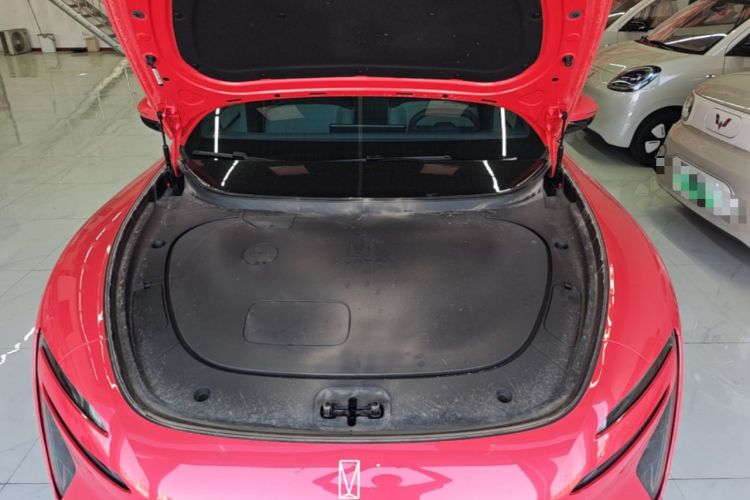 Used Avatr 06 2025 Pro Range-Extended Edition Engine Bay