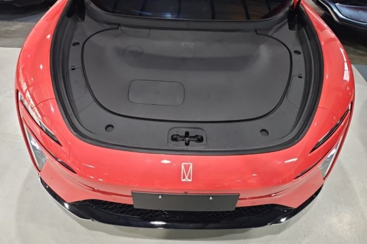 Used Avatr 06 2025 Pro Range-Extended Edition Engine Bay
