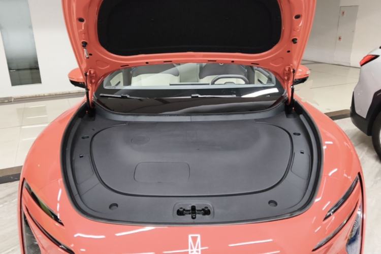 Used Avatr 06 2025 Pro Range-Extended Edition Engine Bay