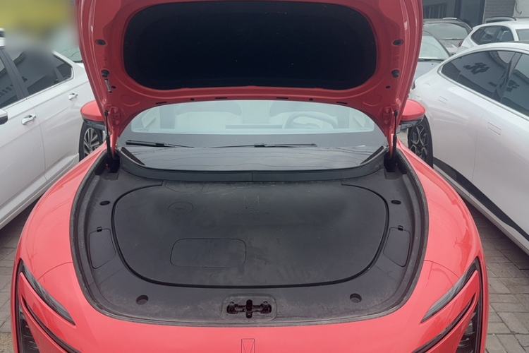 Used Avatr 06 2025 Pro Range-Extended Edition Engine Bay