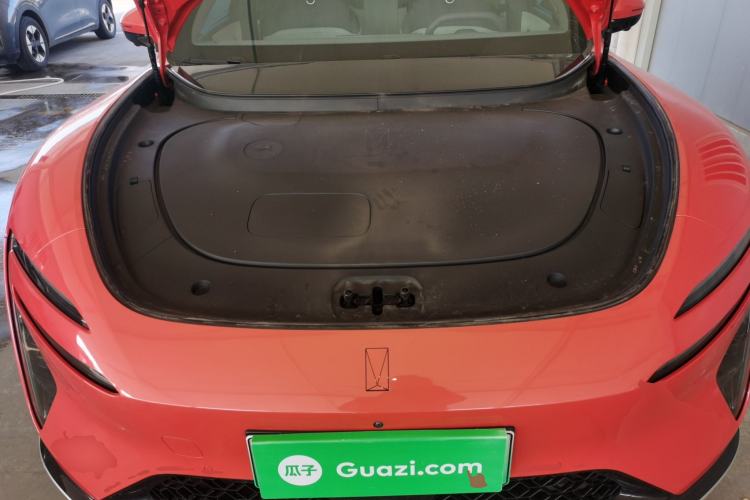 Used Avatr 06 2025 Pro Range-Extended Edition Engine Bay