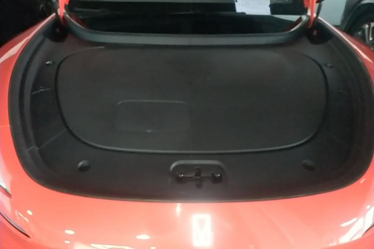 Used Avatr 06 2025 Pro Range-Extended Edition Engine Bay