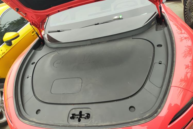 Used Avatr 06 2025 Pro Range-Extended Edition Engine Bay