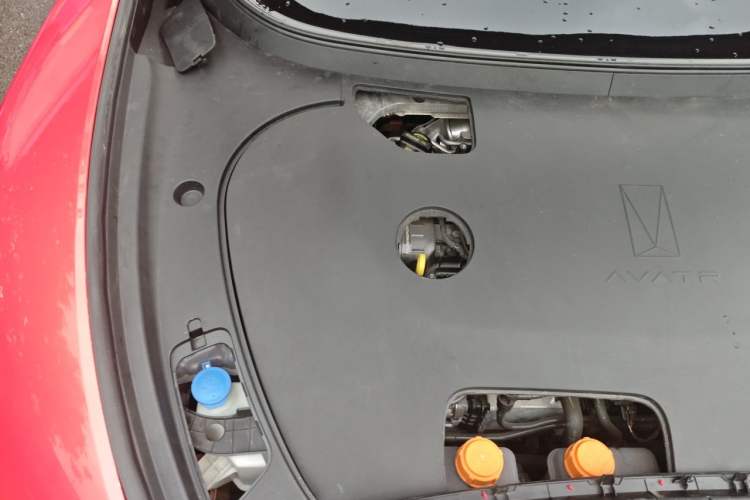 Used Avatr 06 2025 Pro Range-Extended Edition Engine Bay Right