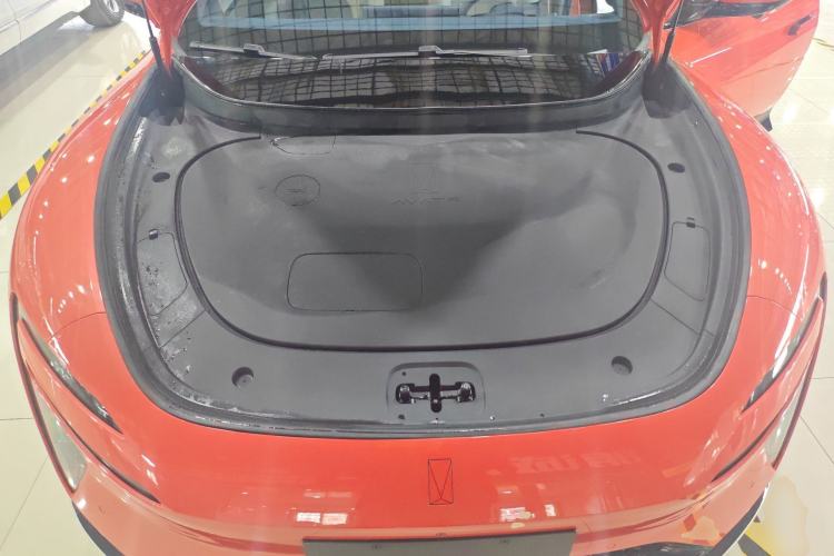 Used Avatr 06 2025 Pro Range-Extended Edition Engine Bay