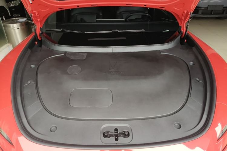Used Avatr 06 2025 Max Extended-Range Edition Engine Bay