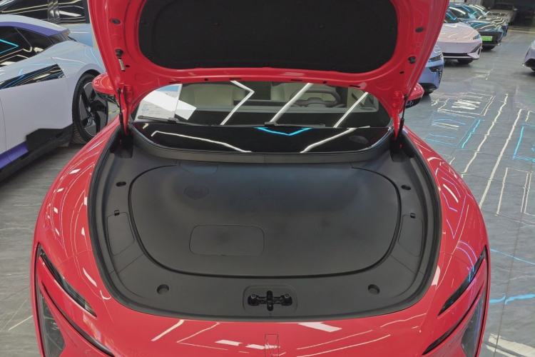 Used Avatr 06 2025 Pro Range-Extended Edition Engine Bay