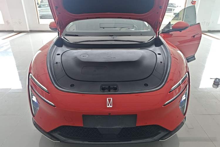 Used Avatr 06 2025 Pro Range-Extended Edition Engine Bay