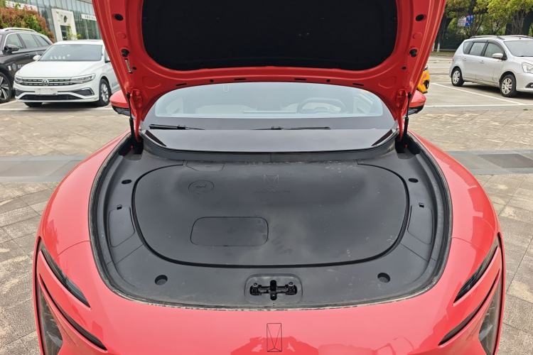 Used Avatr 06 2025 Pro Range-Extended Edition Engine Bay