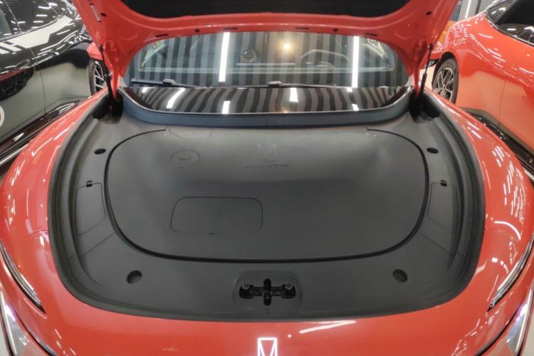 Used Avatr 06 2025 Max Extended-Range Edition Engine Bay