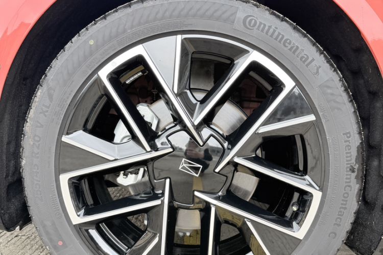 Used Avatr 06 2025 Pro Range-Extended Edition Exterior 1