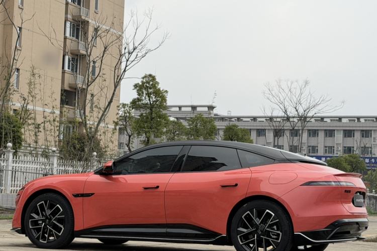 Used Avatr 06 2025 Pro Range-Extended Edition Exterior 4