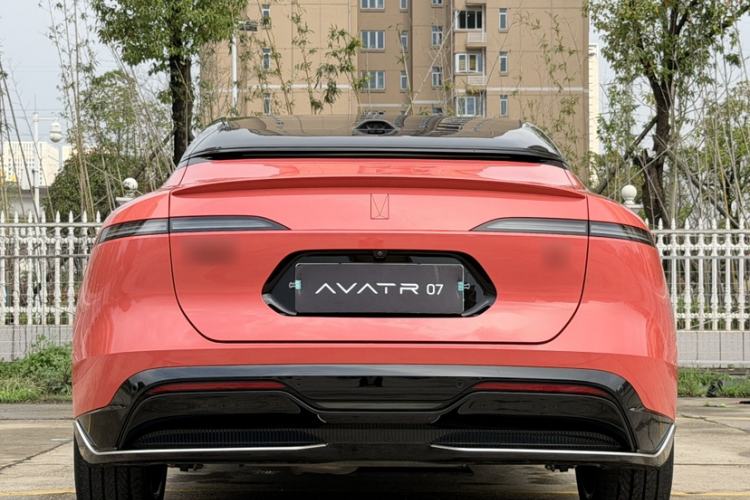 Used Avatr 06 2025 Pro Range-Extended Edition Exterior 5