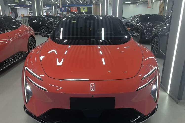 Used Avatr 06  Front