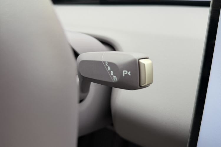 Used Avatr 06 2025 Pro Range-Extended Edition Gear Lever