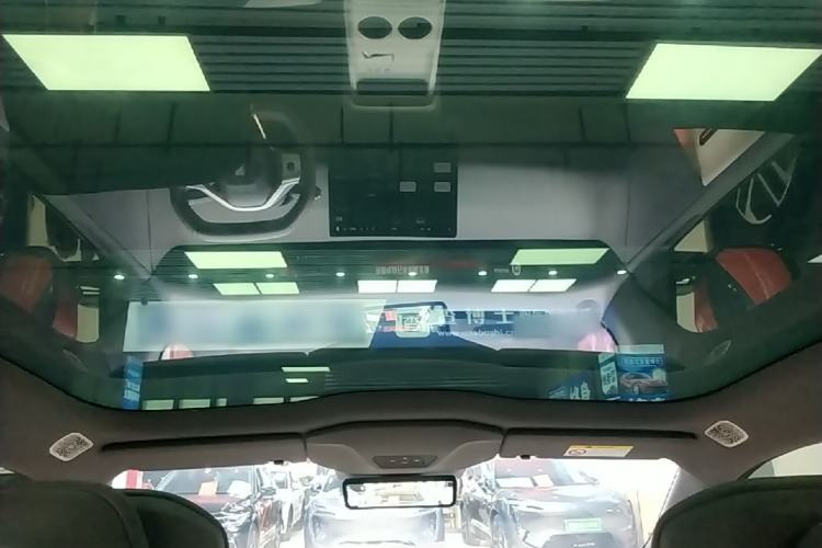 Used Avatr 06 2025 Pro Range-Extended Edition Headliner