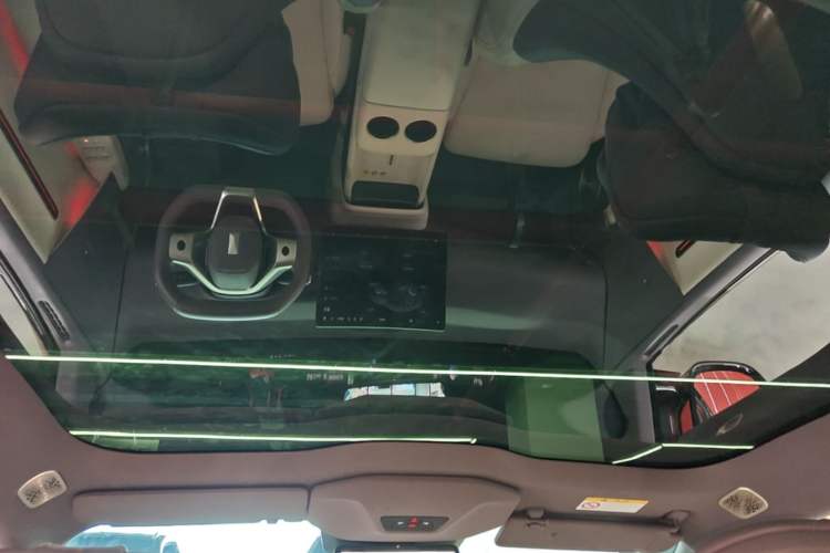 Used Avatr 06 2025 Pro Range-Extended Edition Headliner