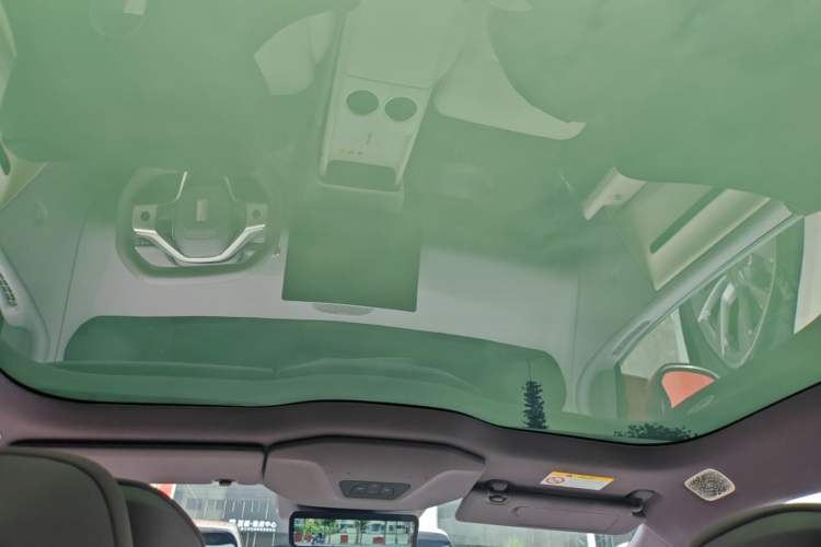 Used Avatr 06 2025 Pro Range-Extended Edition Headliner