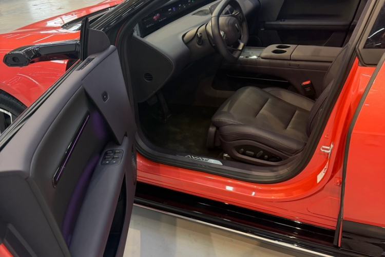Used Avatr 06  Interior 1