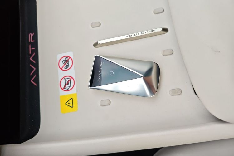 Used Avatr 06 2025 Pro Range-Extended Edition Interior 1