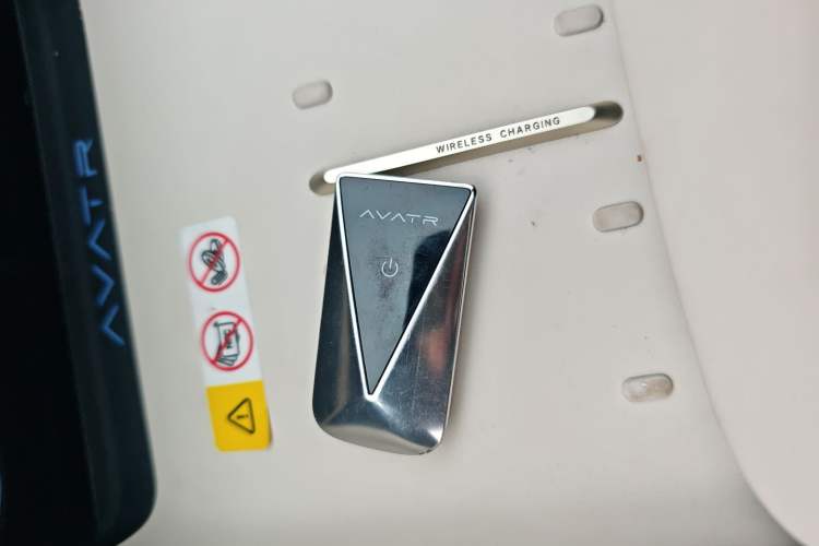 Used Avatr 06 2025 Pro Range-Extended Edition Interior 1