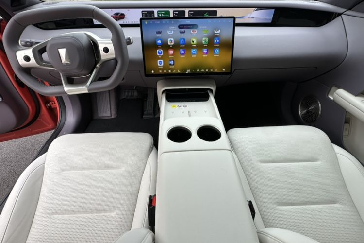Used Avatr 06 2025 Pro Range-Extended Edition Interior 2