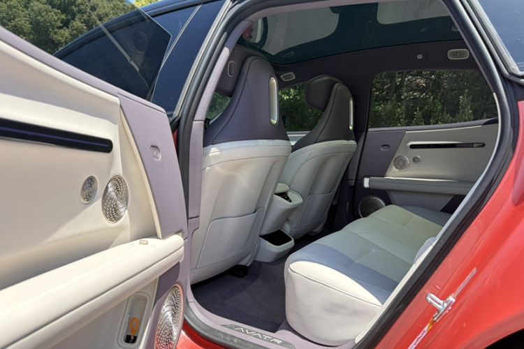 Used Avatr 06 2025 Pro Range-Extended Edition Interior 3