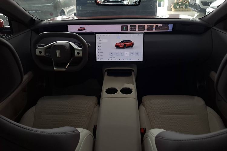 Used Avatr 06 2025 Pro Range-Extended Edition Interior 3