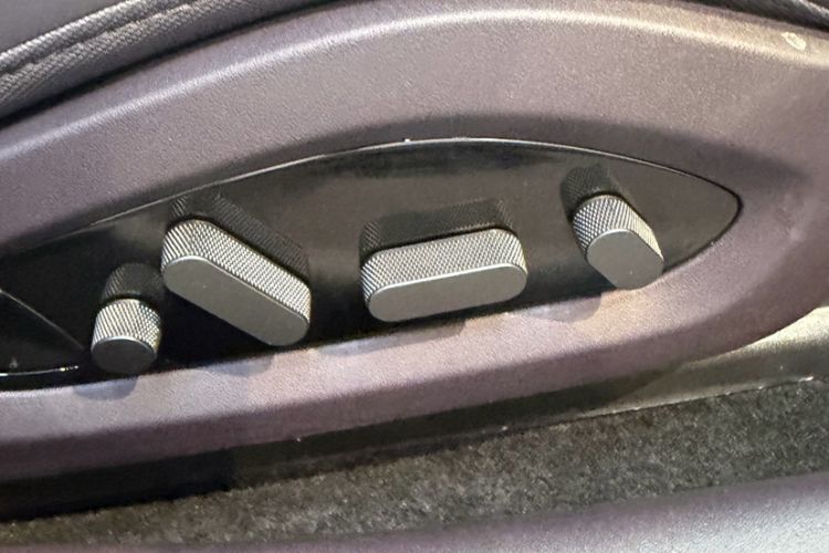 Used Avatr 06  Interior 4