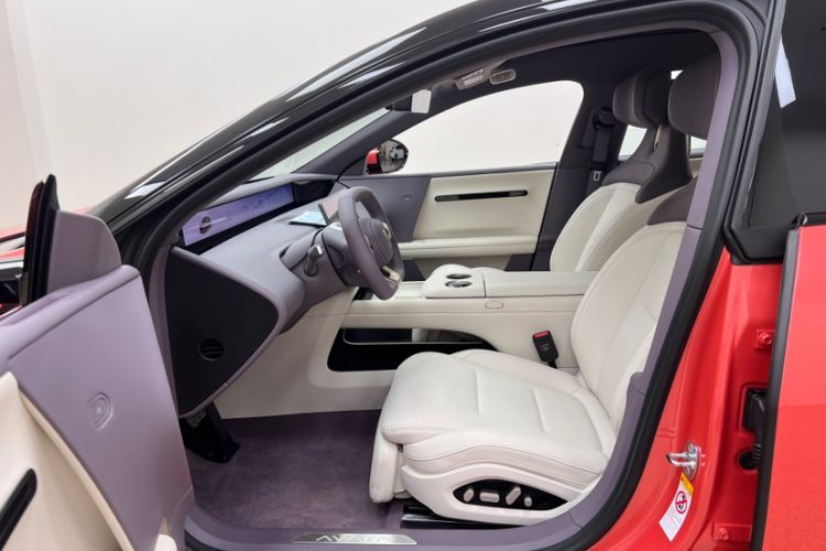 Used Avatr 06 2025 Pro Range-Extended Edition Interior 5