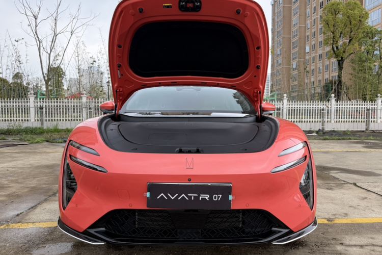 Used Avatr 06 2025 Pro Range-Extended Edition Interior 5