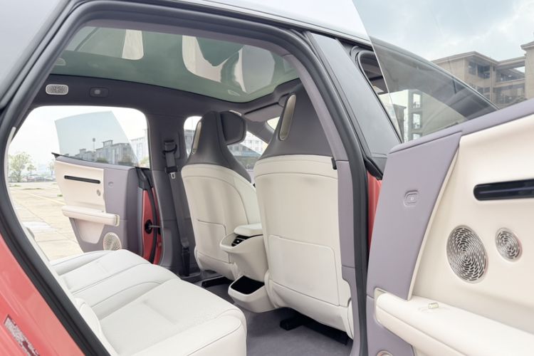 Used Avatr 06 2025 Pro Range-Extended Edition Interior 6