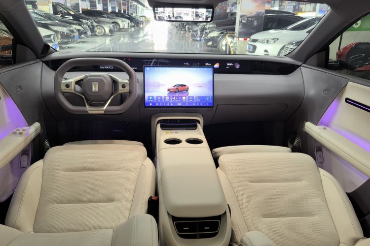 Used Avatr 06 2025 Pro Range-Extended Edition Interior 6
