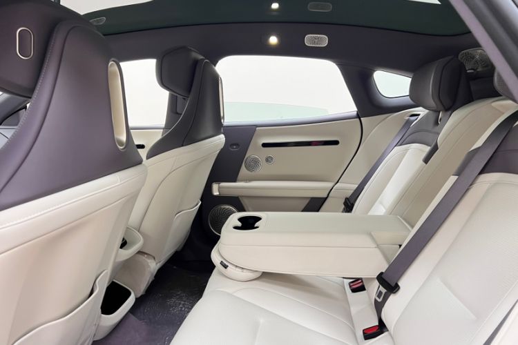 Used Avatr 06 2025 Pro Range-Extended Edition Interior 8