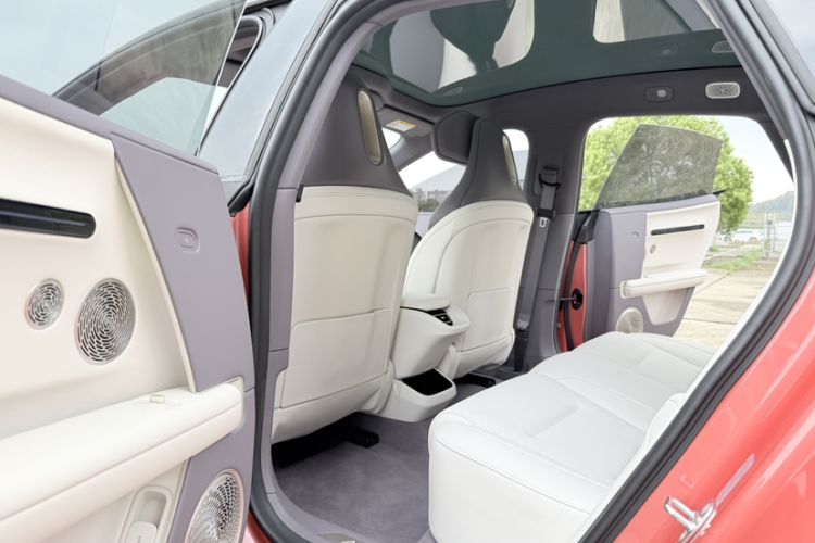 Used Avatr 06 2025 Pro Range-Extended Edition Interior 9